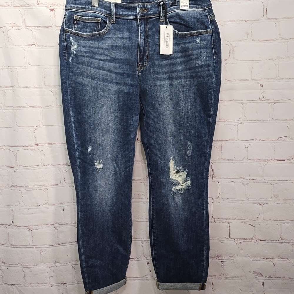 Judy‎ Blue Mid Rise Boyfriend Slim Fit Distroyed Cuffed Jeans Women's Size 18W